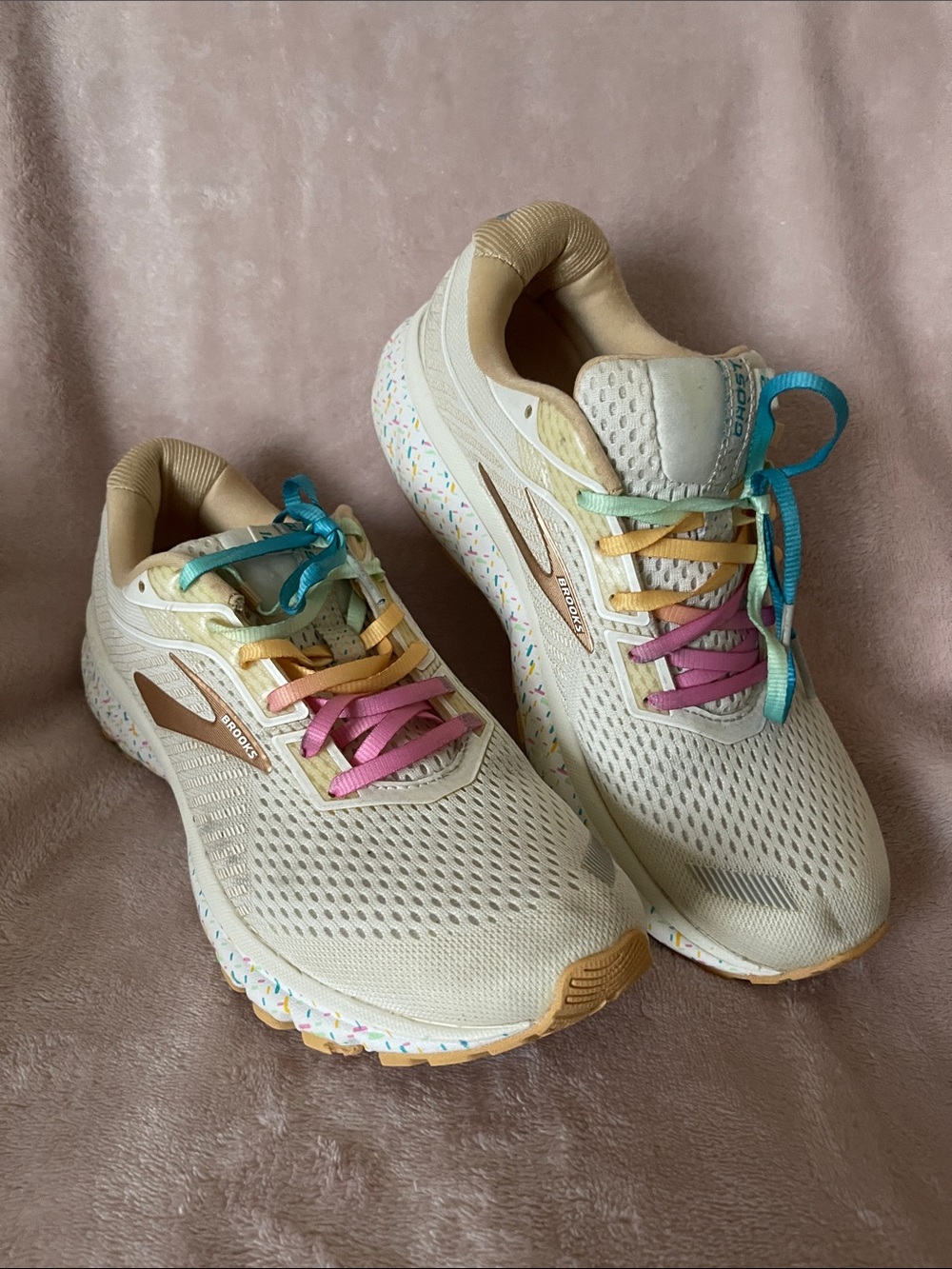 Brooks Women's Limited Edition Ghost 12 Vanilla Sprinkles